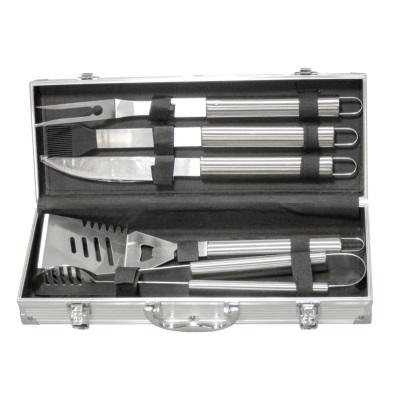 КОМПЛЕКТ ПРИБОРИ ЗА БАРБЕКЮ 5 ЧАСТИ В КУФАР